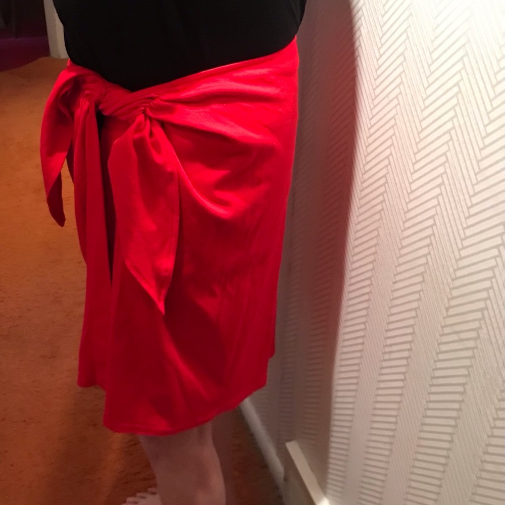 New Adrienne Vittadini Red Sarong Skirt size Medium Summer